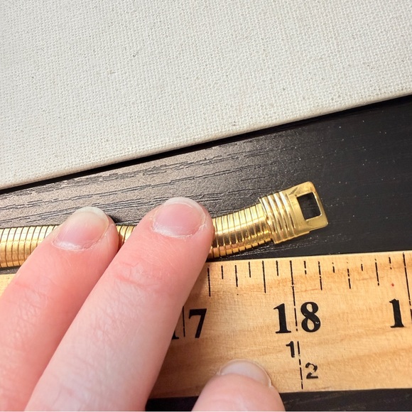 Vintage Chain Link Pendant Gold Tone Flexible Omega Tubogas Choker Necklace - Picture 6 of 6